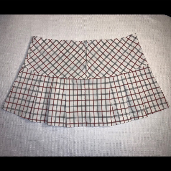 ❌SOLD❌ Wet Seal | pleated skirt - Picture 4 of 6